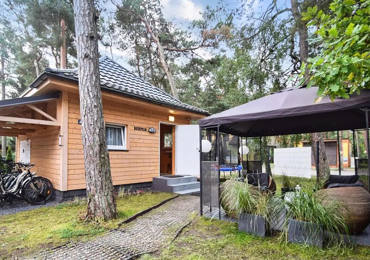 Kolorowe Domki Pobierowo Buitenkant foto