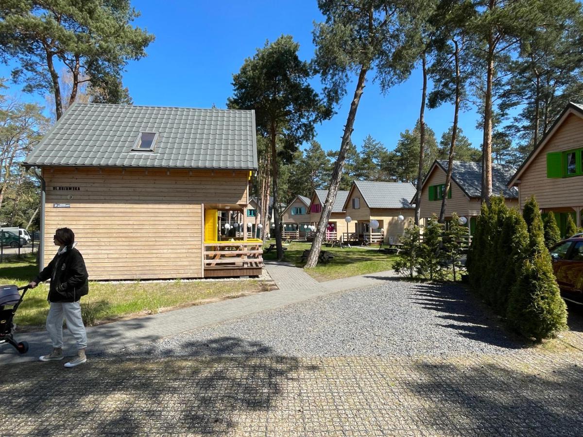 Kolorowe Domki Pobierowo Buitenkant foto