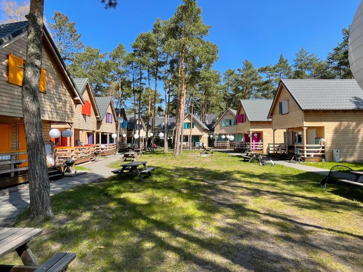 Kolorowe Domki Pobierowo Buitenkant foto