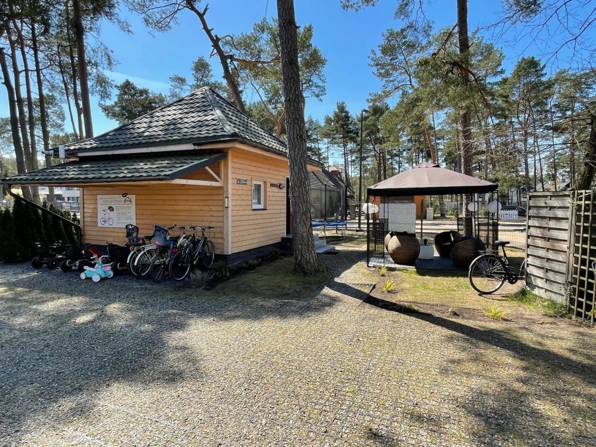 Kolorowe Domki Pobierowo Buitenkant foto